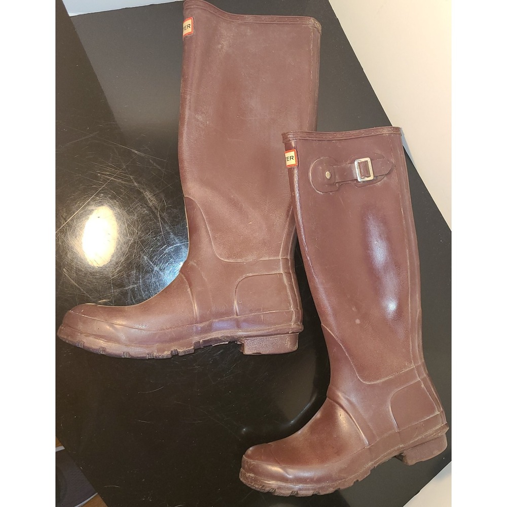 Hunter Knee High Rubber Rain Boots Logo Buckle Strap Womens US 6 Brown Worn in